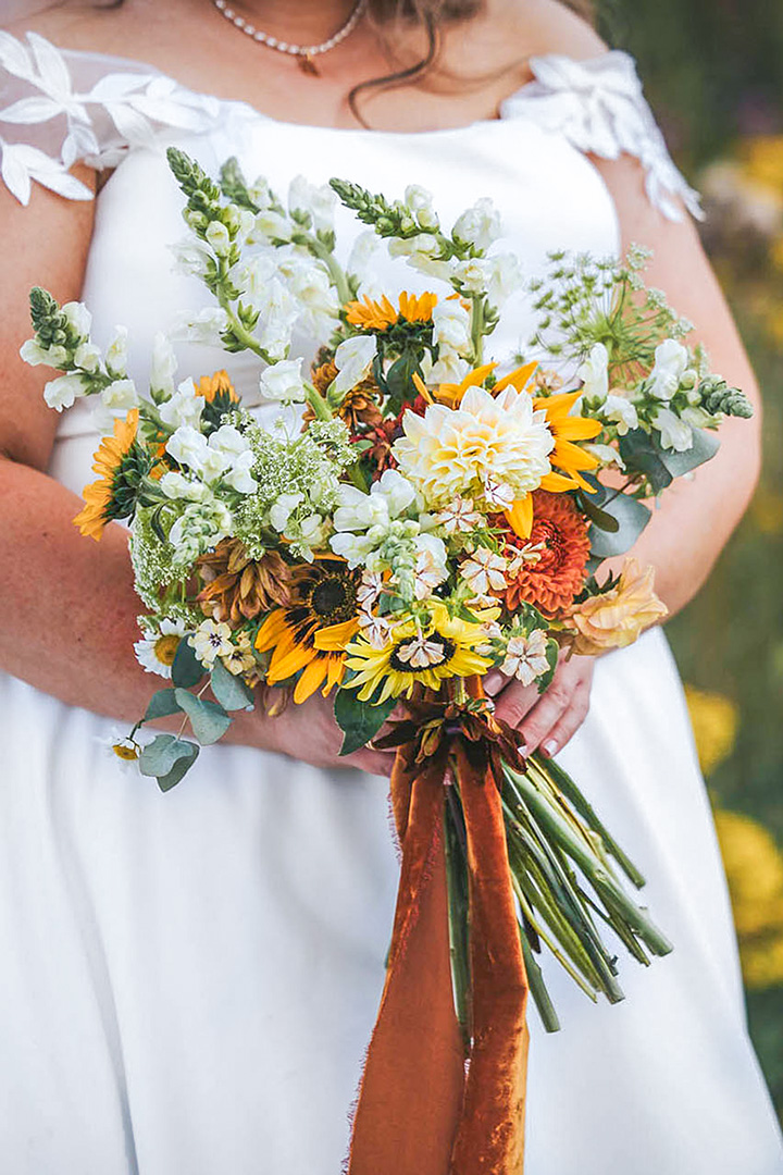 Sweetpea Macfie Chesterfield Wedding Florist